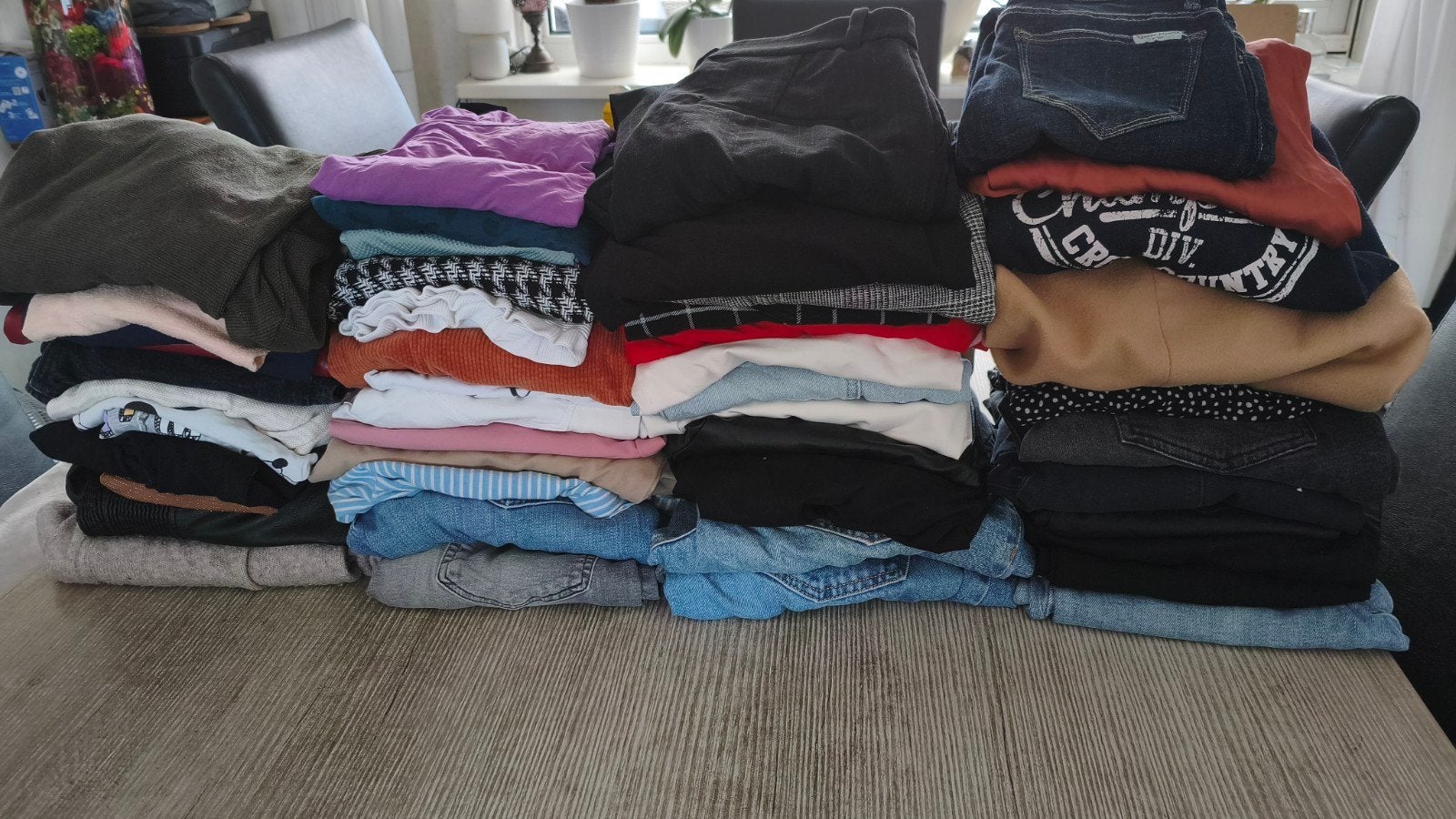 Groot kledingpakket diverse maten en stijlen 127 stuks, Ophalen, Zo goed als nieuw