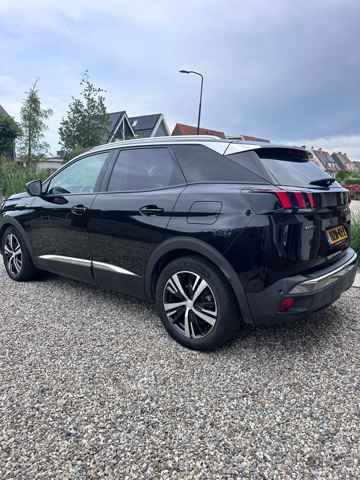 Peugeot 3008 Hybrid 225pk Allure 2020 Zwart, Auto's, 1250 kg, 4 cilinders, 181 pk, Zwart