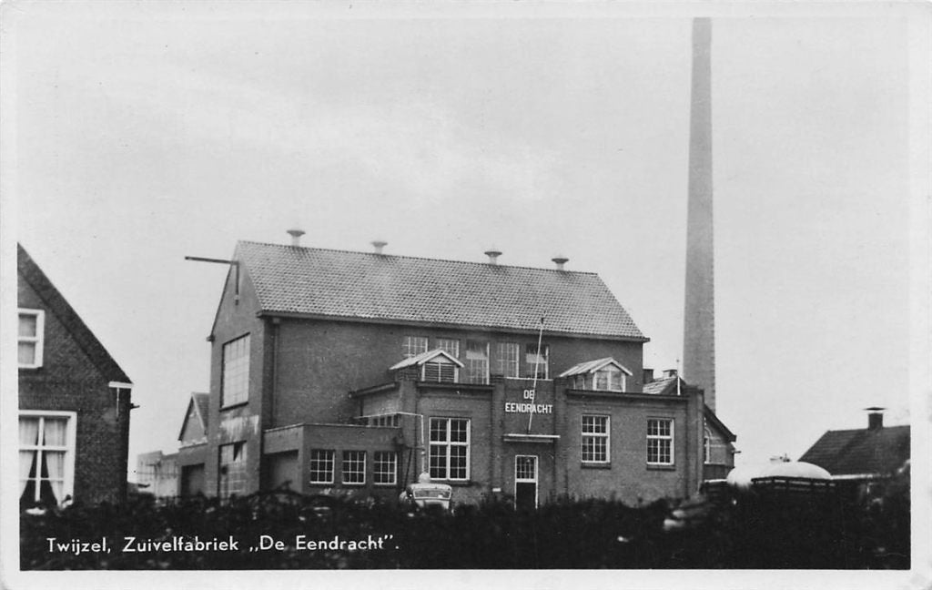 702-176-019 De Eendracht Twijzel Zuivelfabriek De Eendracht, Verzamelen, Ansichtkaarten | Nederland, Verzenden, Voor 1920, Friesland
