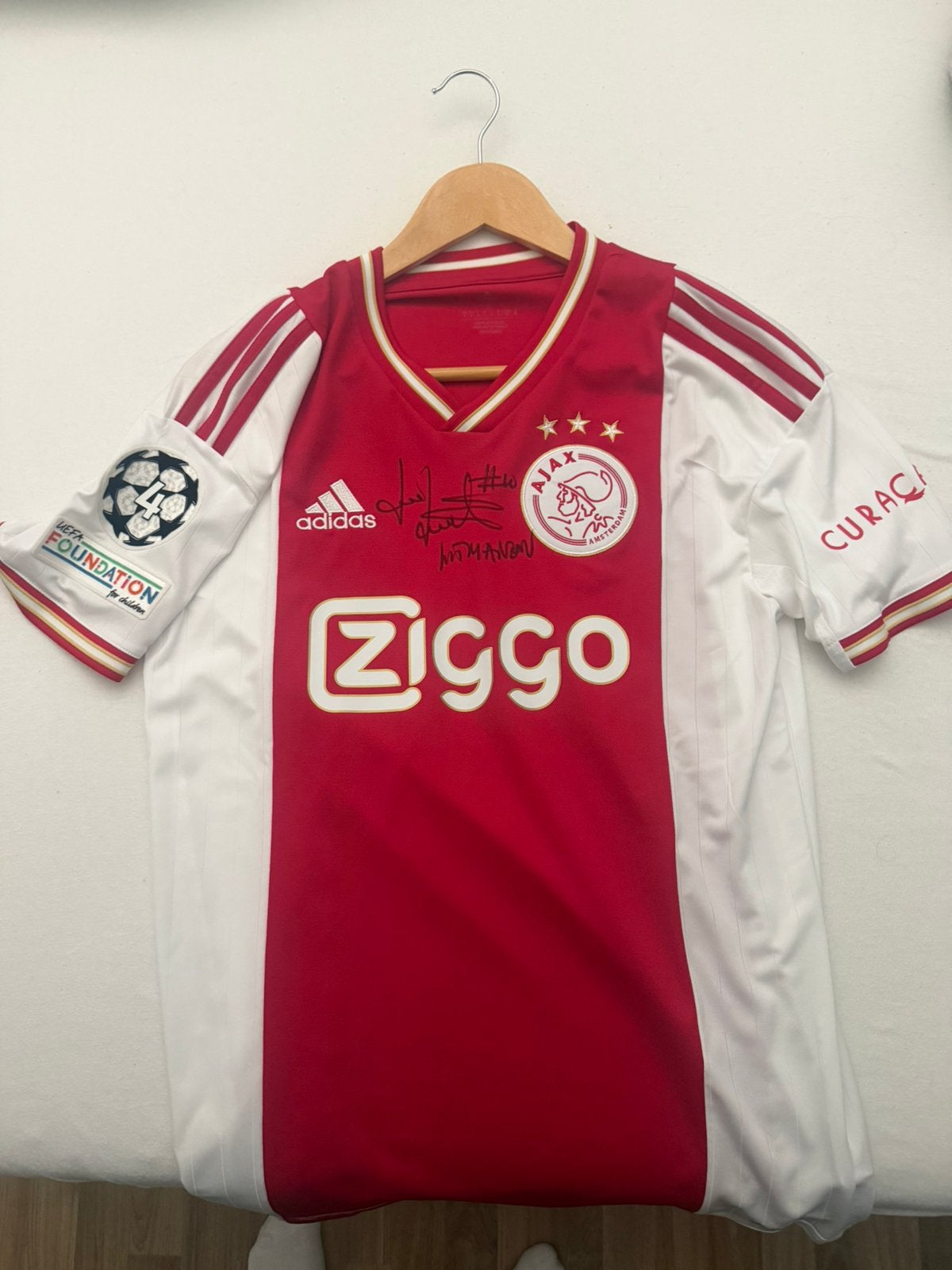 Gesigneerd jari litmanen shirt met fotobewijs, Maat M, Ophalen of Verzenden, Nieuw, Shirt