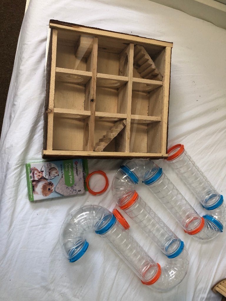 Hamster doolhof, Ferplast buizen en koeltegel, Ophalen, Zo goed als nieuw