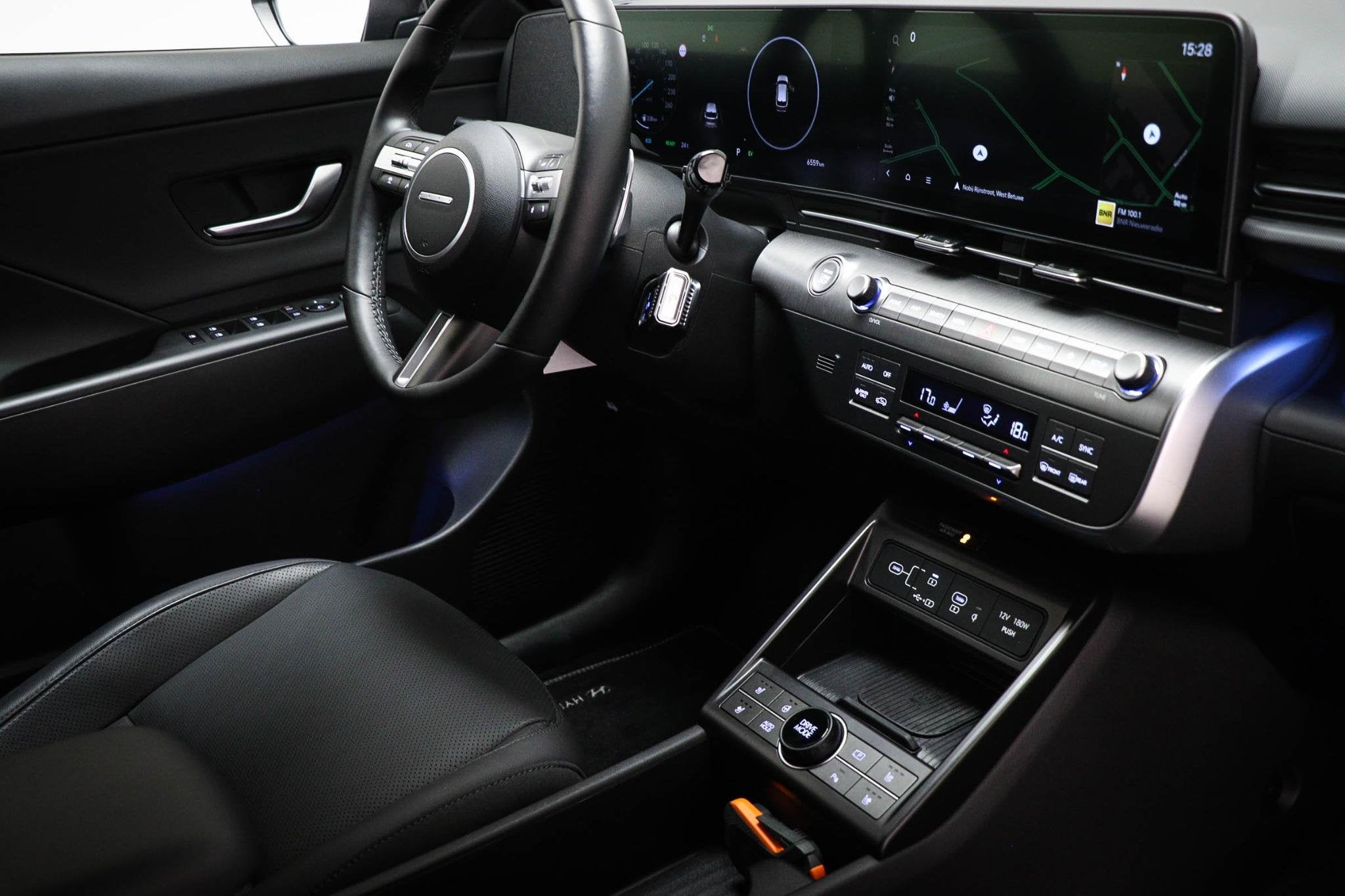 Hyundai Kona 1.6 GDI HEV Premium | ACHTERBANKVERWARMING | ST, Dealer onderhouden, Gebruikt, Origineel Nederlands, SUV of Terreinwagen