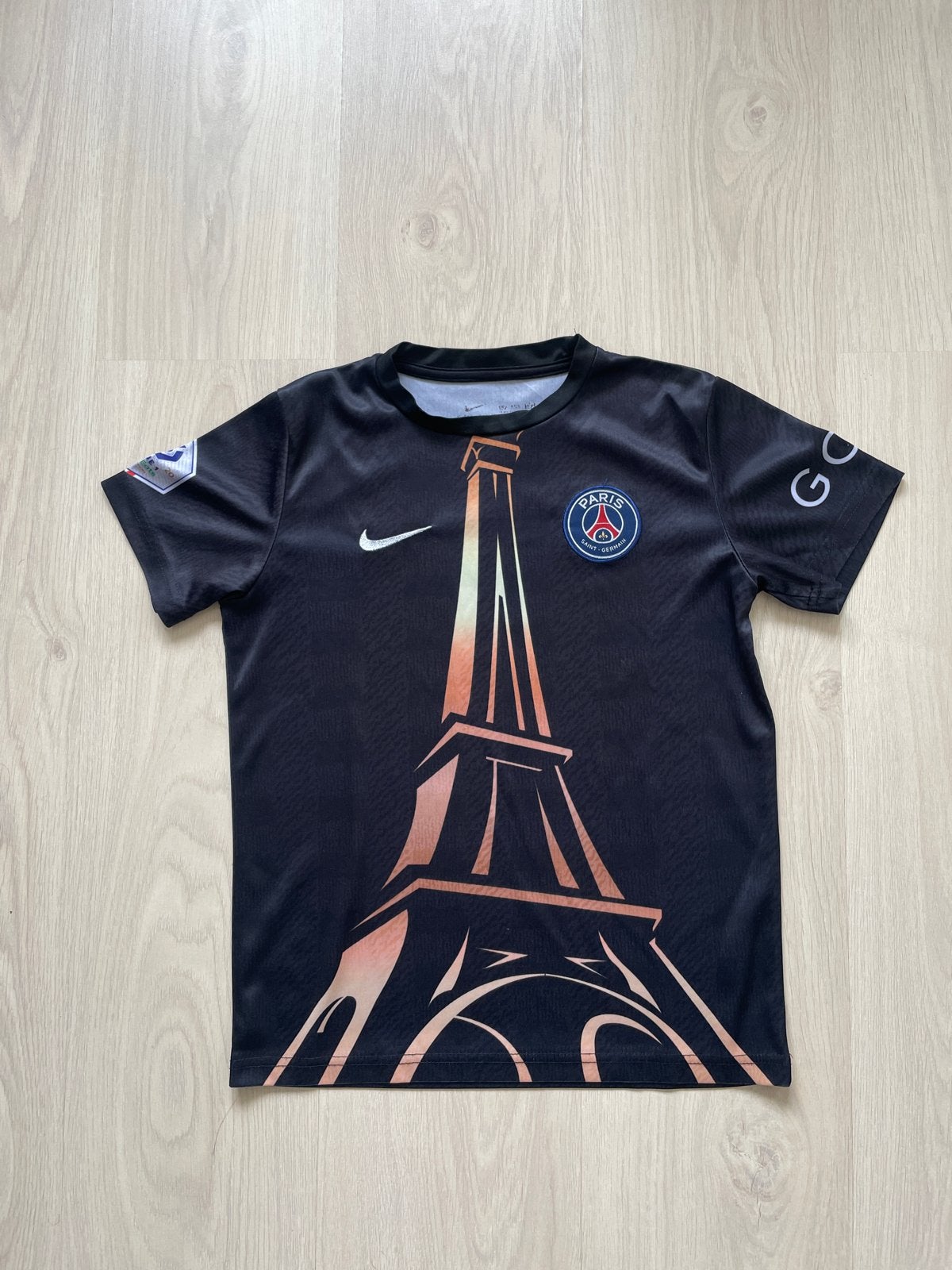 PSG Sergio Ramos shirt - Eiffeltoren Design maat 152, Ophalen of Verzenden, Zo goed als nieuw, Jongen, Shirt of Longsleeve