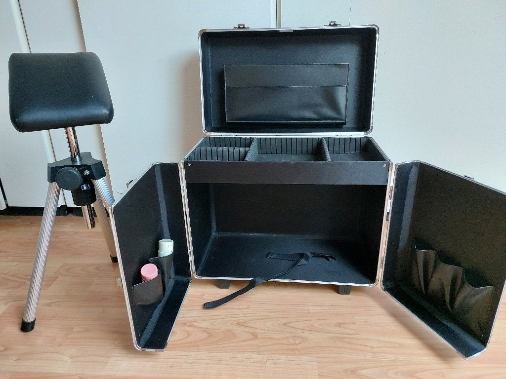 Nieuwe pedicure rolkoffer en een verstelbare beensteun., Huis en Inrichting, Ophalen, Nieuw