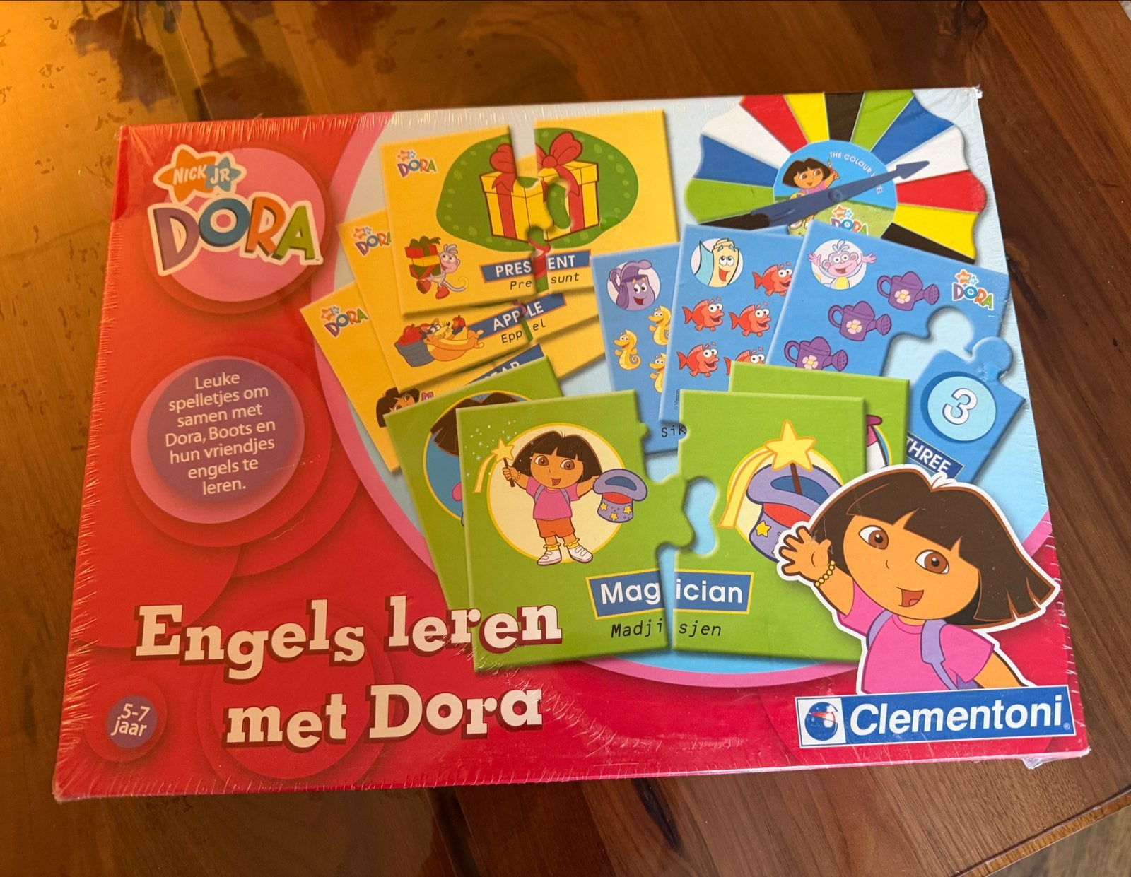 Dora Engels leren met Dora - Educatief spel Clementoni, Ophalen of Verzenden, Nieuw, Taal en Lezen