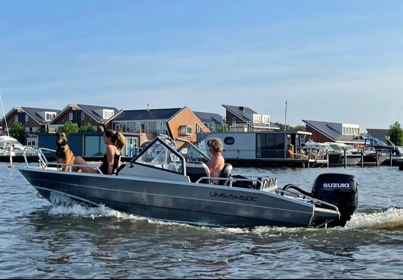 UMS 545 DC met Suzuki 100 PK, zelflozend, Watersport en Boten, Motorboten en Motorjachten, Overige merken, 36 cm, Buitenboordmotor