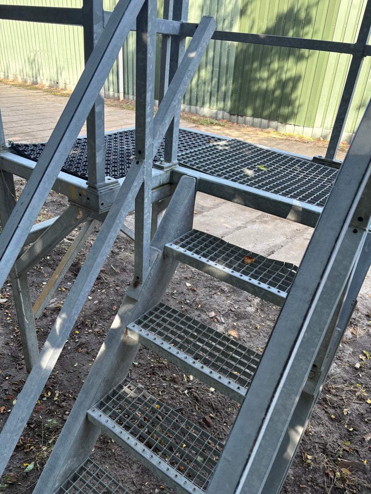 Industrieel werkbordes met trap, Doe-het-zelf en Verbouw, Ophalen, 2 tot 5 meter, Gebruikt, .