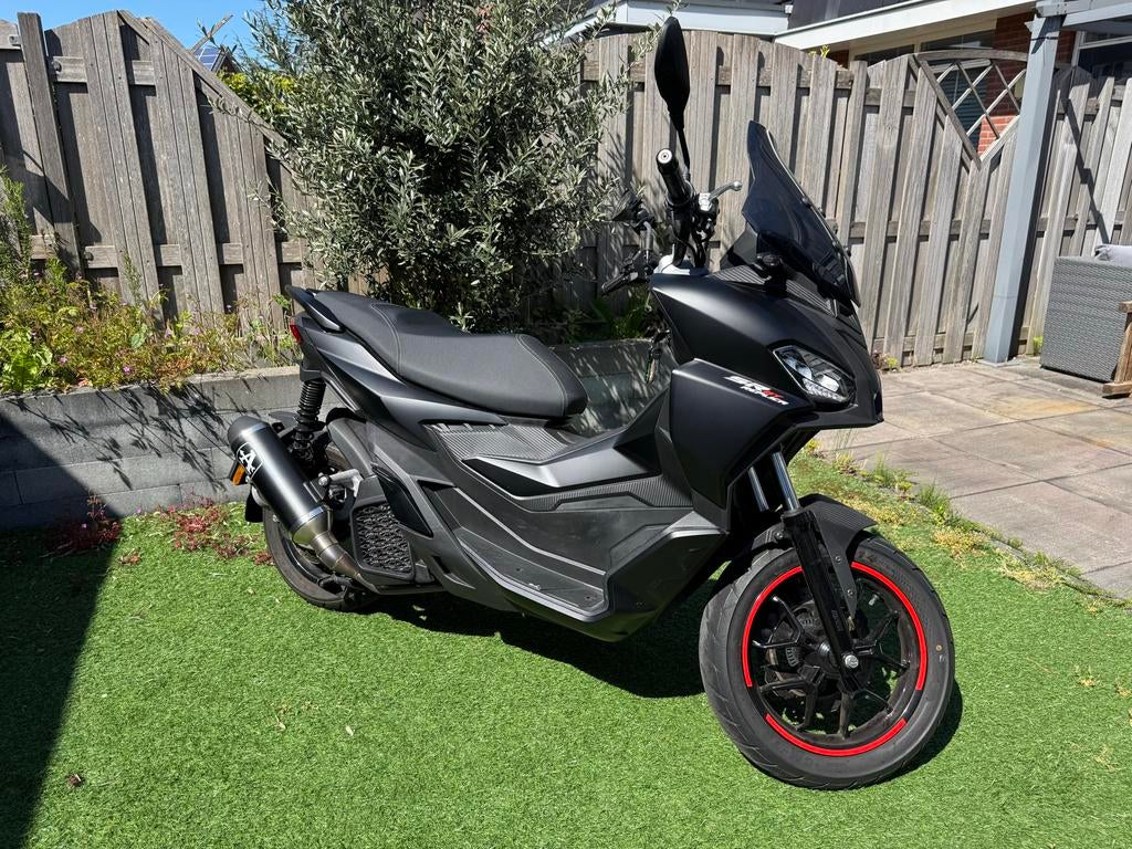 Aprilia SR GT 200 Replica met Arrow sportuitlaat en meer!, Ophalen, Zo goed als nieuw, Overige typen, Overige merken