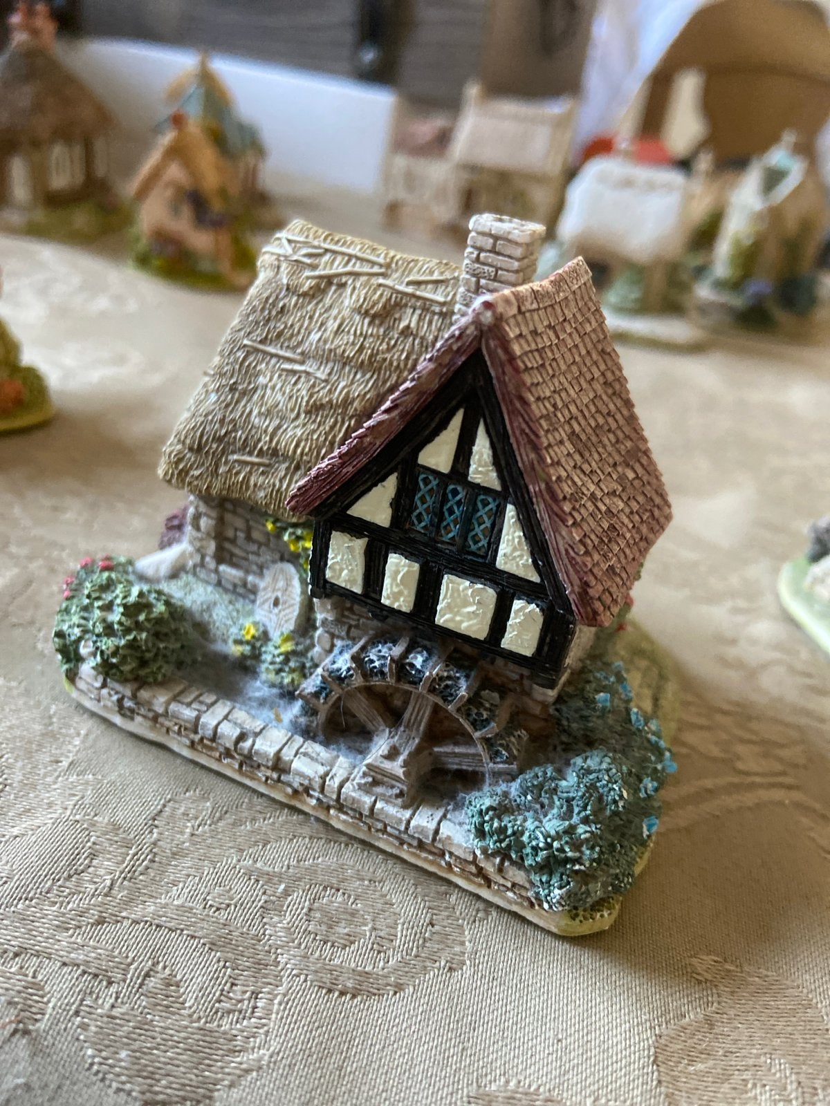 Lilliput Lane Waterside Mill - Engelse Collectie, Verzamelen, Beelden en Beeldjes, Ophalen of Verzenden, Gebruikt, Overige typen