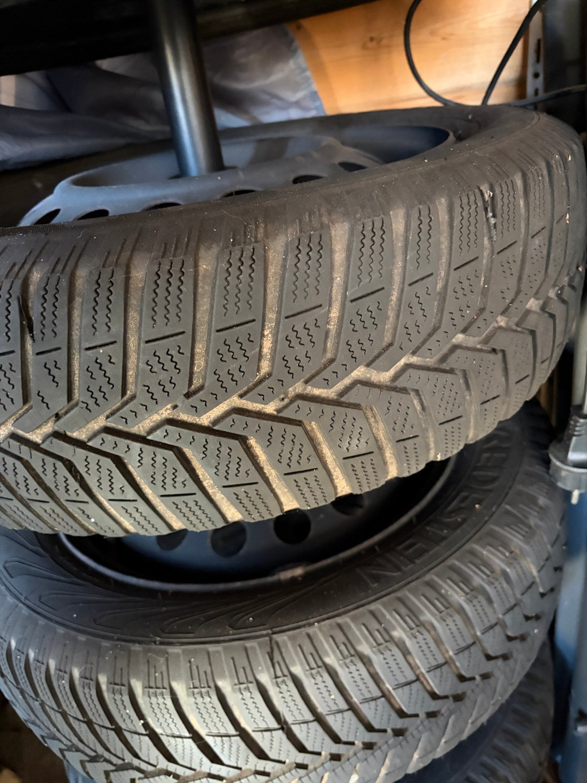 Vredestein Winterbanden op stalen velg 165/65 R14, Ophalen, Gebruikt