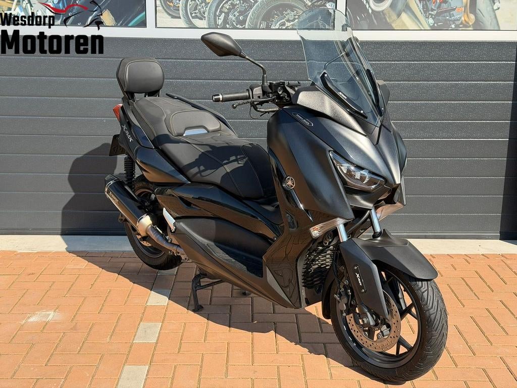 YAMAHA X MAX 300 IRON MAX Akrapovic Weinig KM A2 Geschikt!, Scooter, 292 cc, Bedrijf, Onbekend
