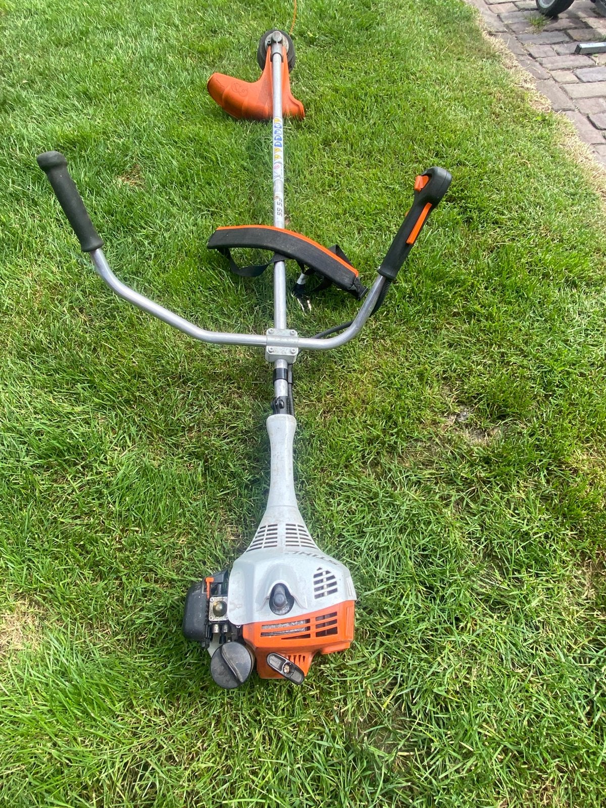 Bosmaaier stihl fs 55 met draagtuigje, Tuin en Terras, Bosmaaiers, Ophalen of Verzenden, Zo goed als nieuw, 30 tot 50 cm, Benzine