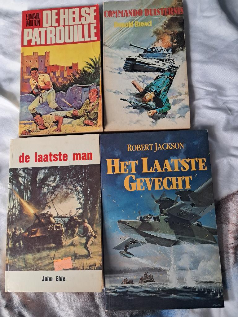 4 oorlog pockets, Ophalen, Gelezen, Diverse auteurs