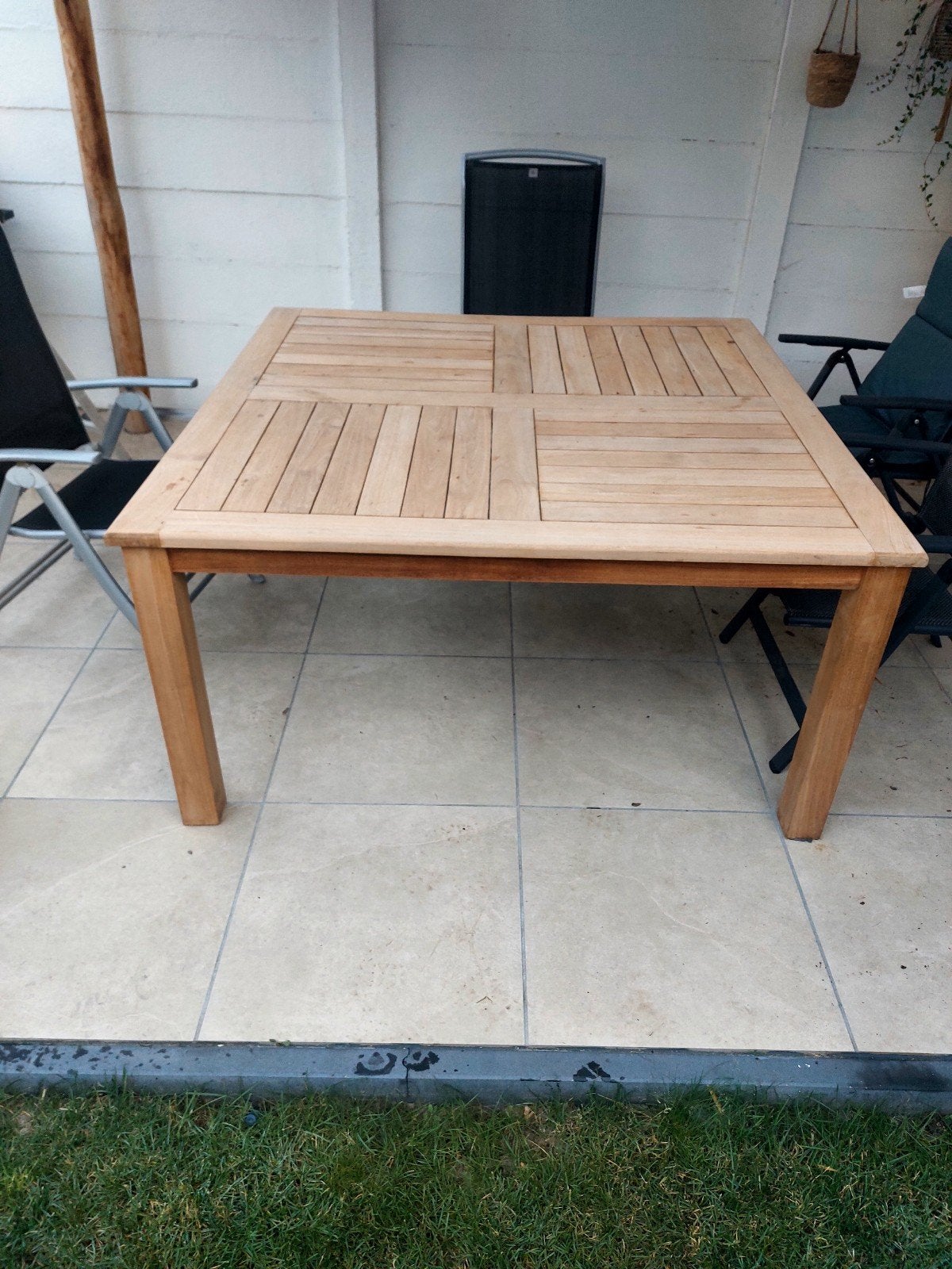Houten tuintafel 150x150 cm, Ophalen of Verzenden, Zo goed als nieuw, Vierkant, Hout