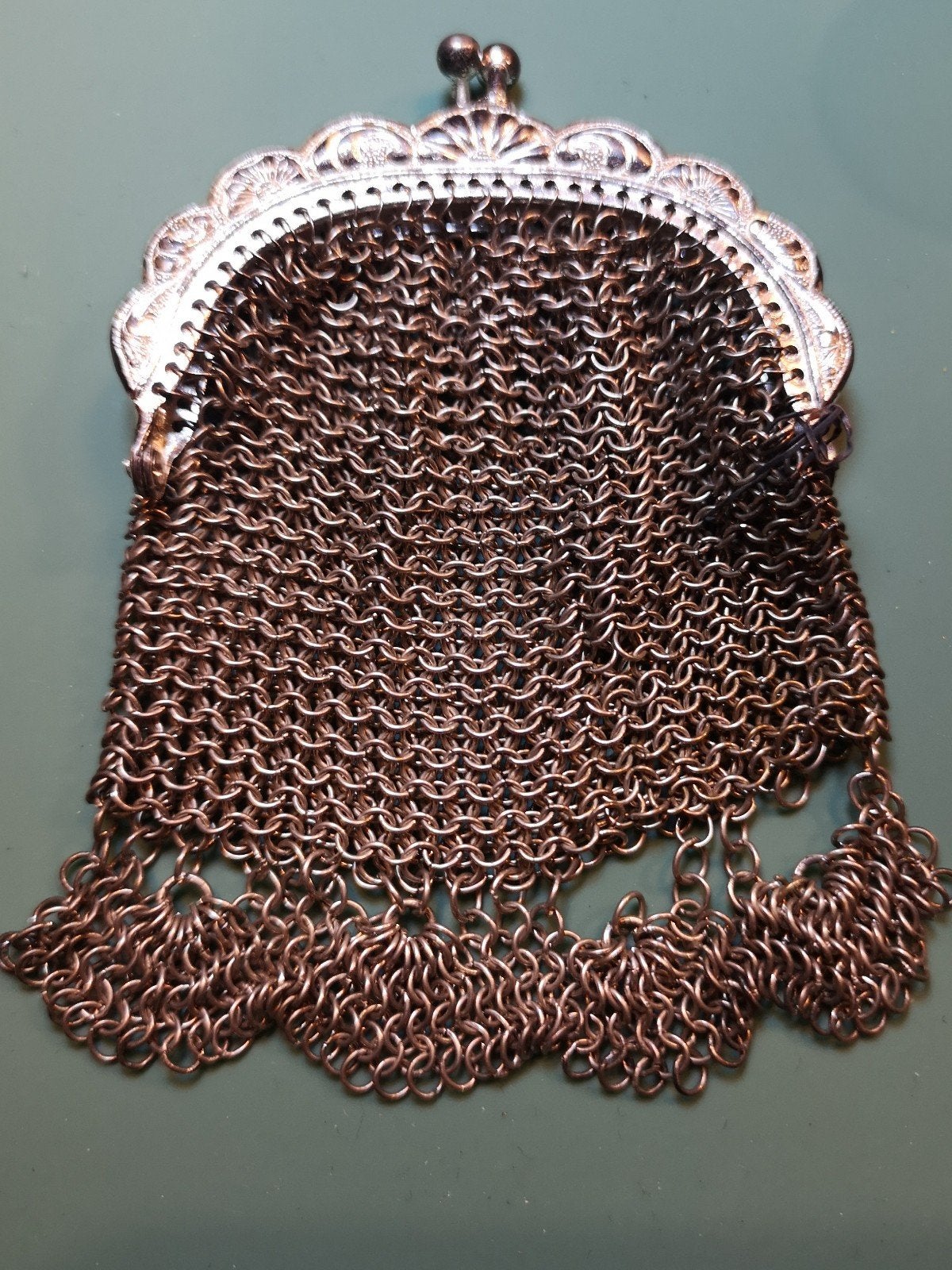 Zilverkleurige beurs 9.5 x 6 cm - reparatie nodig, Ophalen of Verzenden