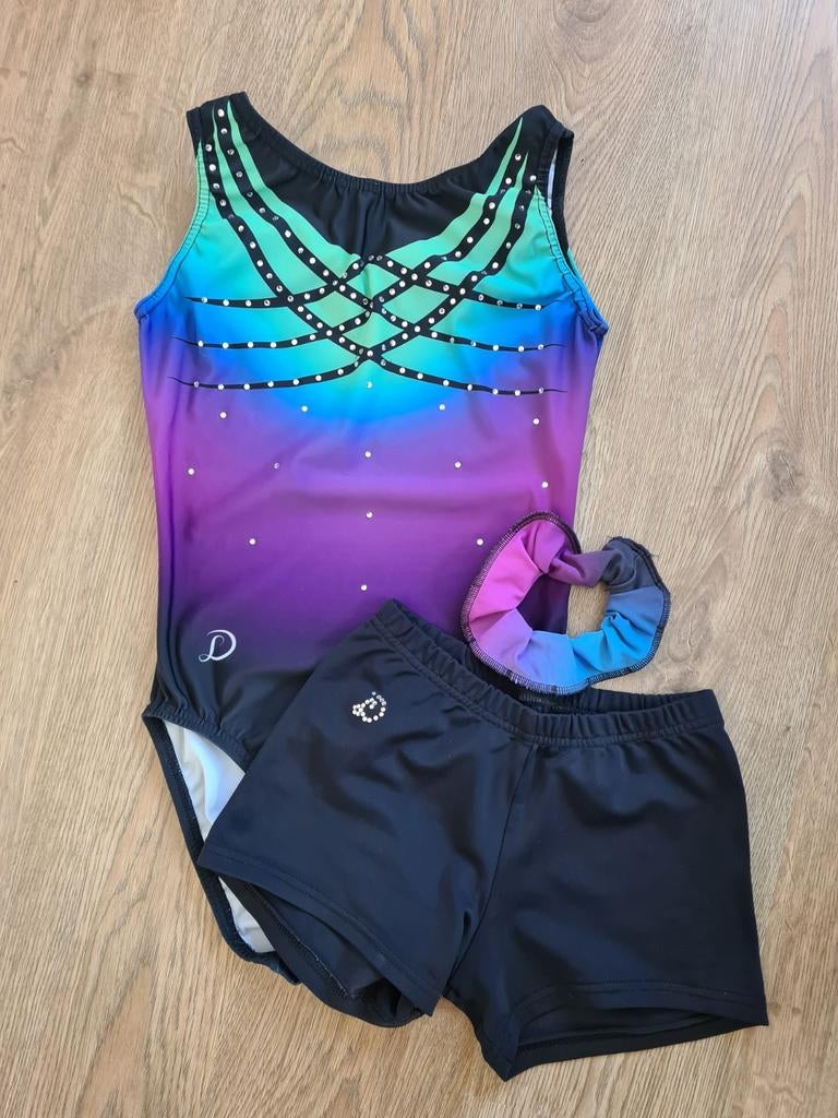 Turnpakje met bijpassend broekje en wokkel van DL turnpakje, Ophalen of Verzenden, Zo goed als nieuw, Meisje, Sport- of Zwemkleding