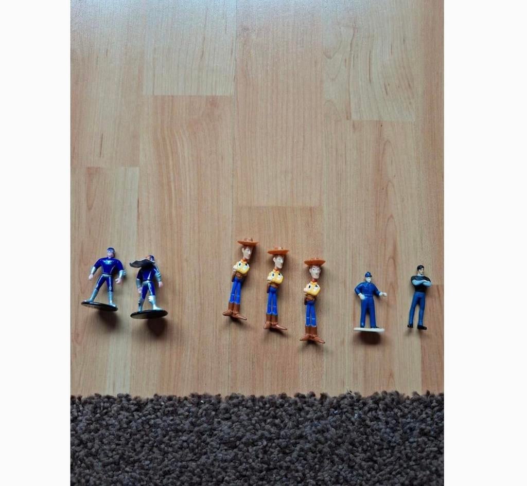 7 Figuurtjes 🌺 volgens mij ook Lucky Luke er tussen, Verzamelen, Poppetjes en Figuurtjes, Ophalen of Verzenden, Zo goed als nieuw