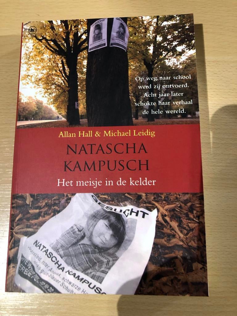 Natascha Kampusch: Het meisje in de kelder, Boeken, Ophalen of Verzenden, Zo goed als nieuw, Overige