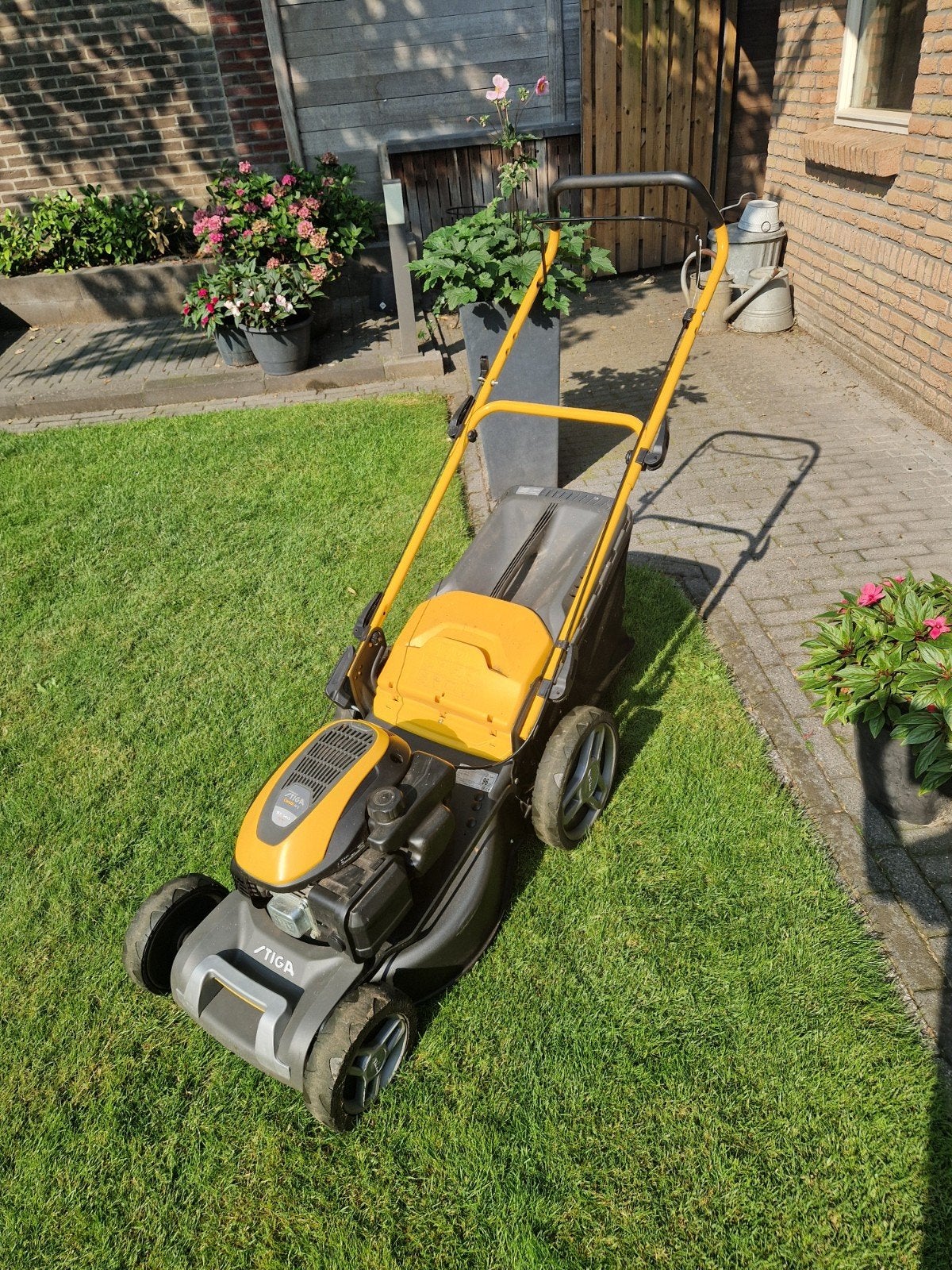 Stiga Combi 48Q grasmaaier, Ophalen, Cirkelmaaier, Stiga, Benzine-grasmaaier