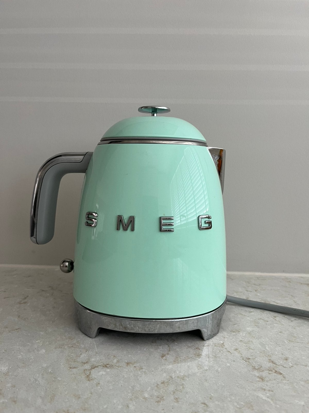 SMEG waterkoker 800ml, Minder dan 1 liter, Ophalen, Gebruikt