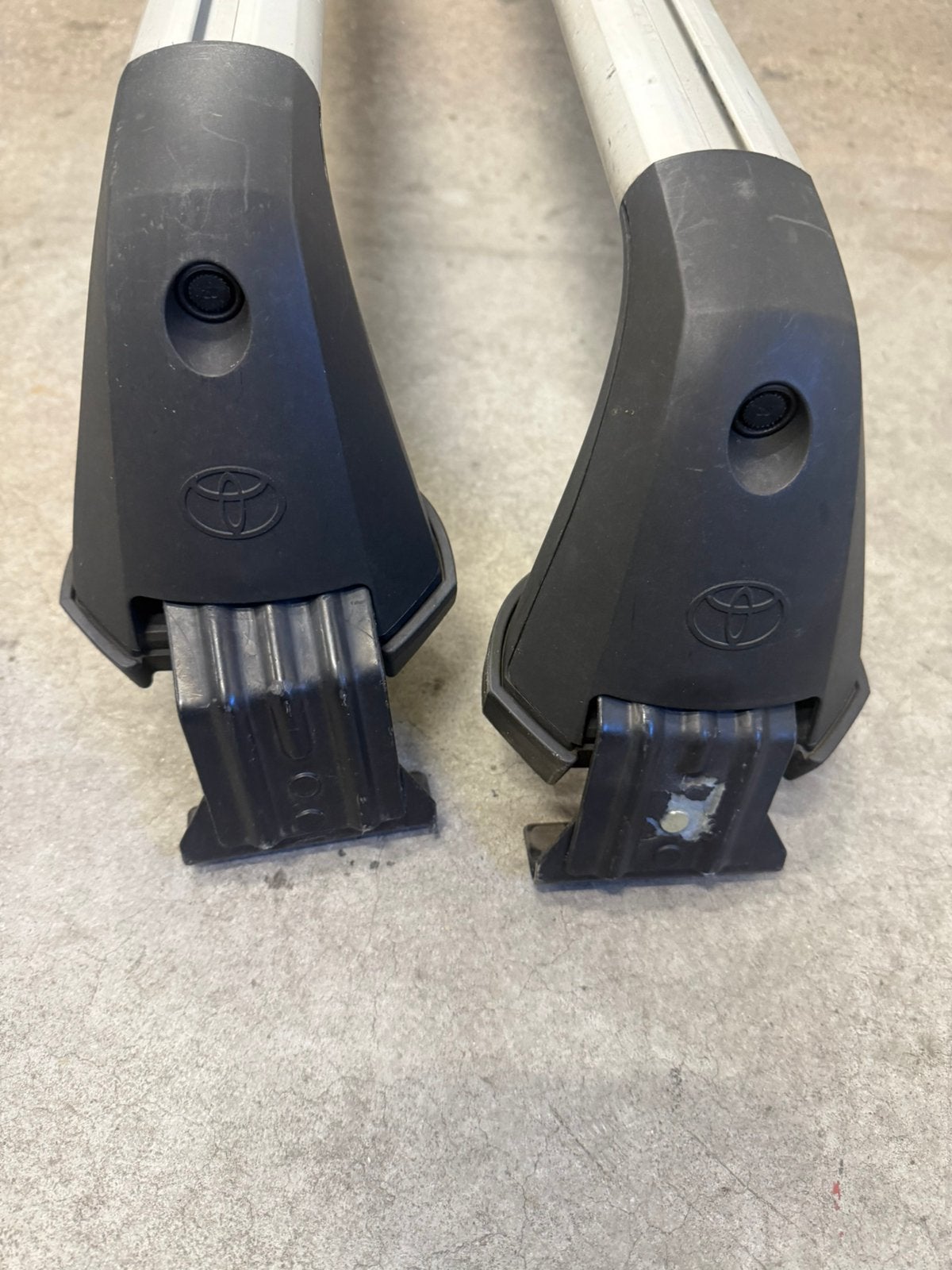 Originele Dakdragers voor Toyota Corolla Verso (Max 75 kg), Ophalen, Gebruikt