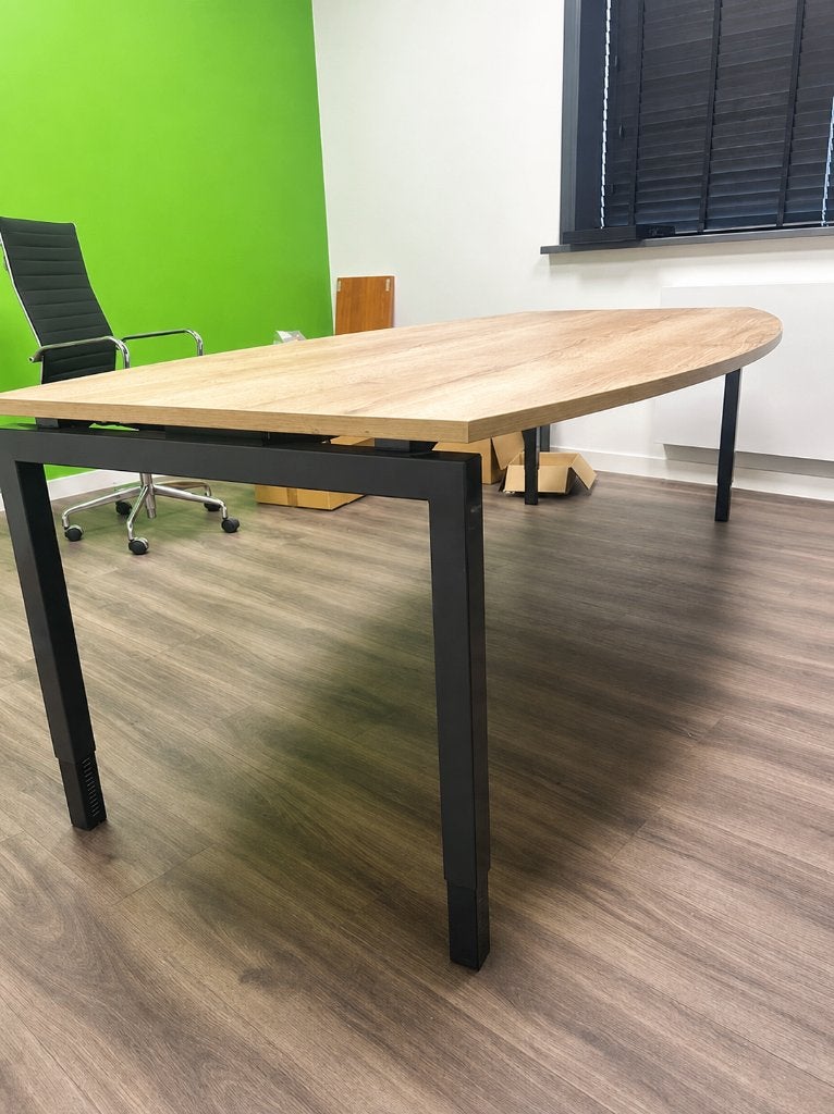 Ovale vergadertafel, Ophalen, 100 tot 150 cm, 200 cm of meer, Zo goed als nieuw
