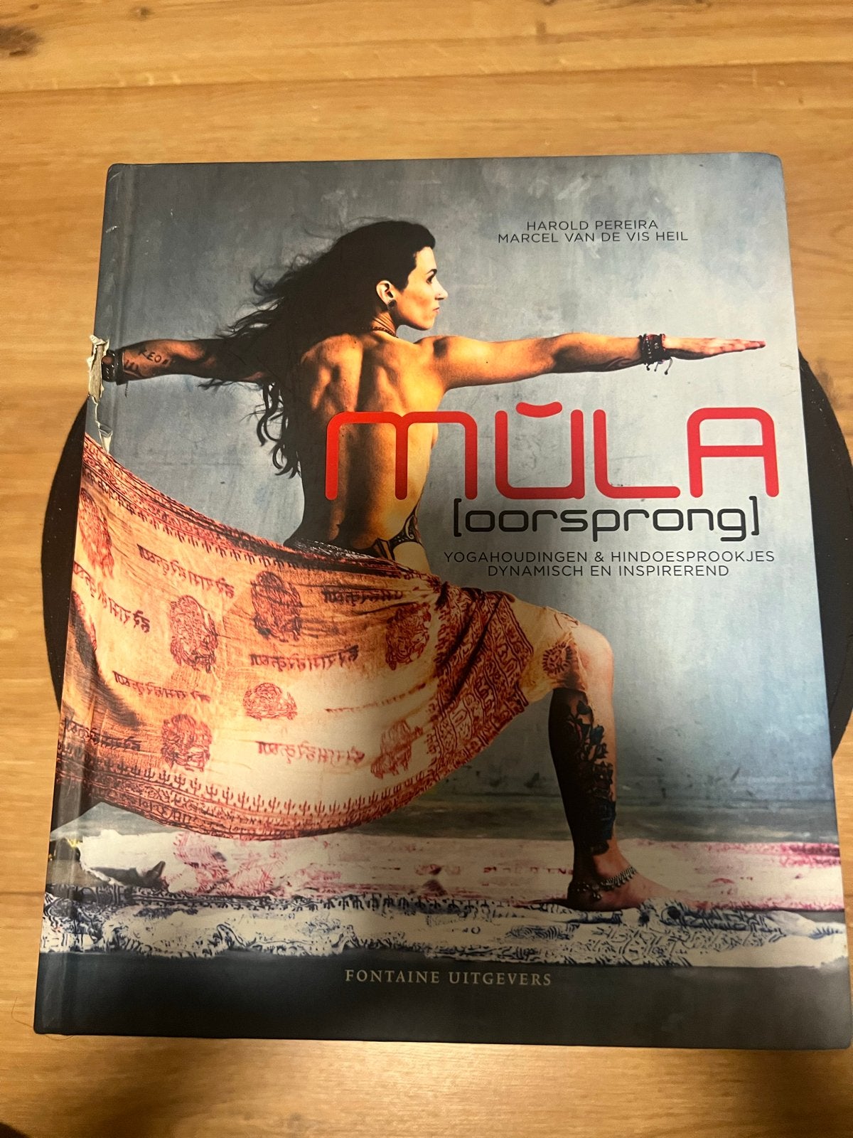 Mula: Yogahoudingen & Hindoesprookjes, Boeken, Esoterie en Spiritualiteit, Ophalen of Verzenden, Zo goed als nieuw, Meditatie of Yoga