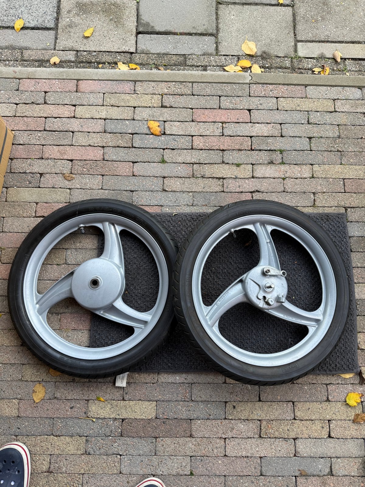 Vespa Ciao velgen met banden - Nieuwstaat, Fietsen en Brommers, Ophalen of Verzenden, Zo goed als nieuw, Overige typen