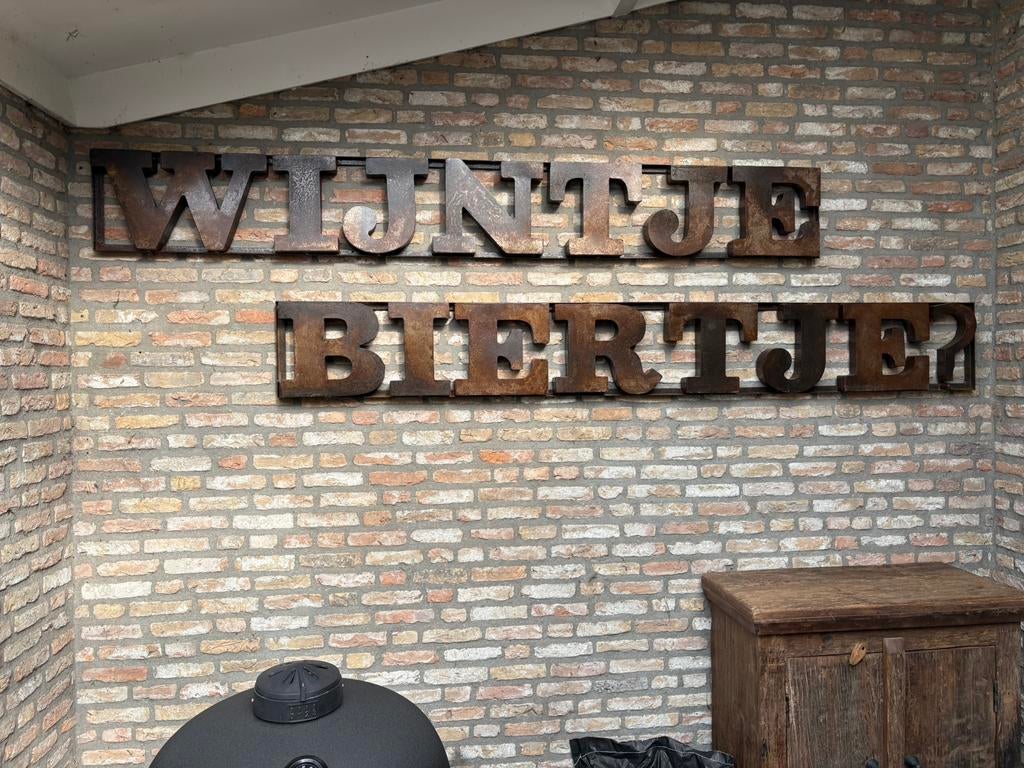 BIERTJE?  WIJNTJE - IJzeren roest letters!, Huis en Inrichting, Woonaccessoires | Wanddecoraties, Nieuw, Decoratieobject, Industrieel