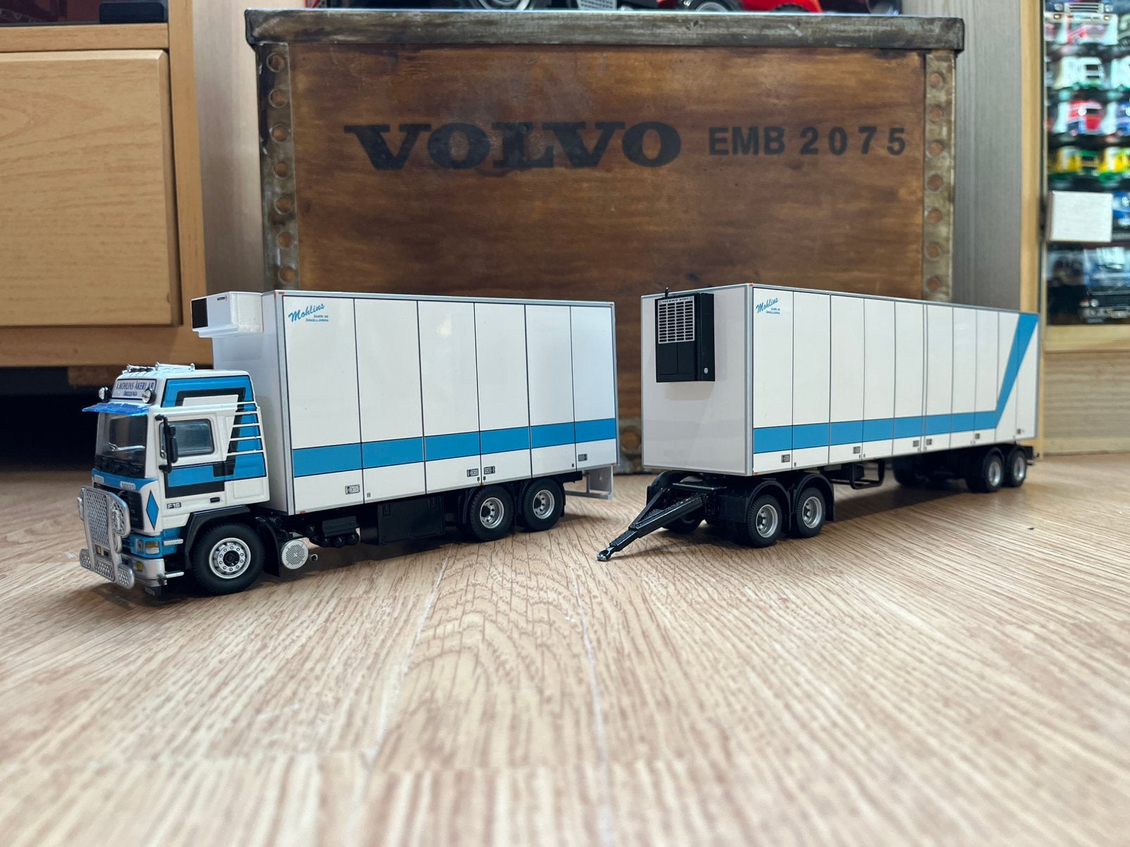 Volvo f16 mohlins, Hobby en Vrije tijd, Modelauto's | 1:50, Ophalen of Verzenden, Zo goed als nieuw, Bus of Vrachtwagen, Tekno