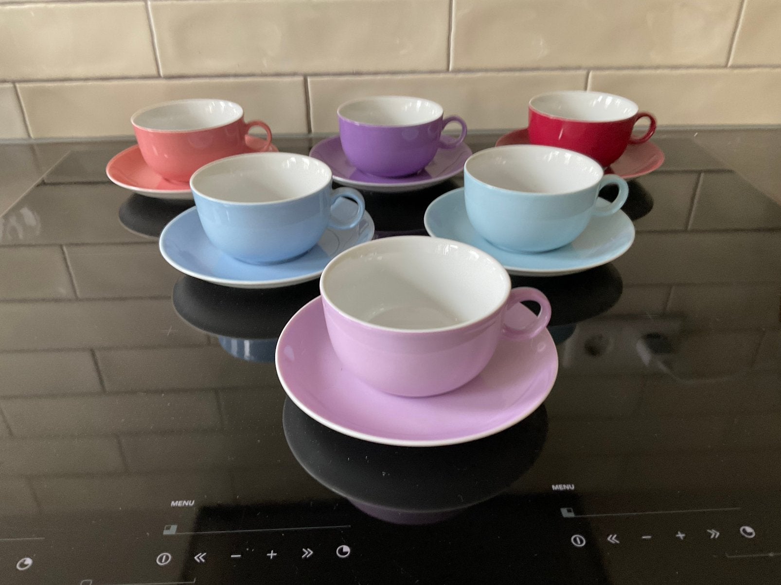 Arzberg Douwe Egberts theekop en schotels in pastelkleuren, Ophalen, Zo goed als nieuw, Overige stijlen, Kop(pen) en/of Schotel(s)