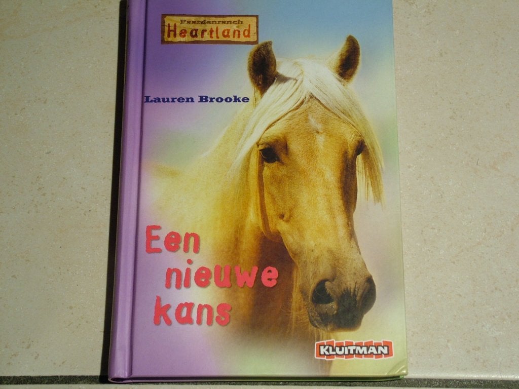 aardenranch Heartland Een nieuwe kans / Lauren Brooke dl 3, Ophalen of Verzenden, Zo goed als nieuw