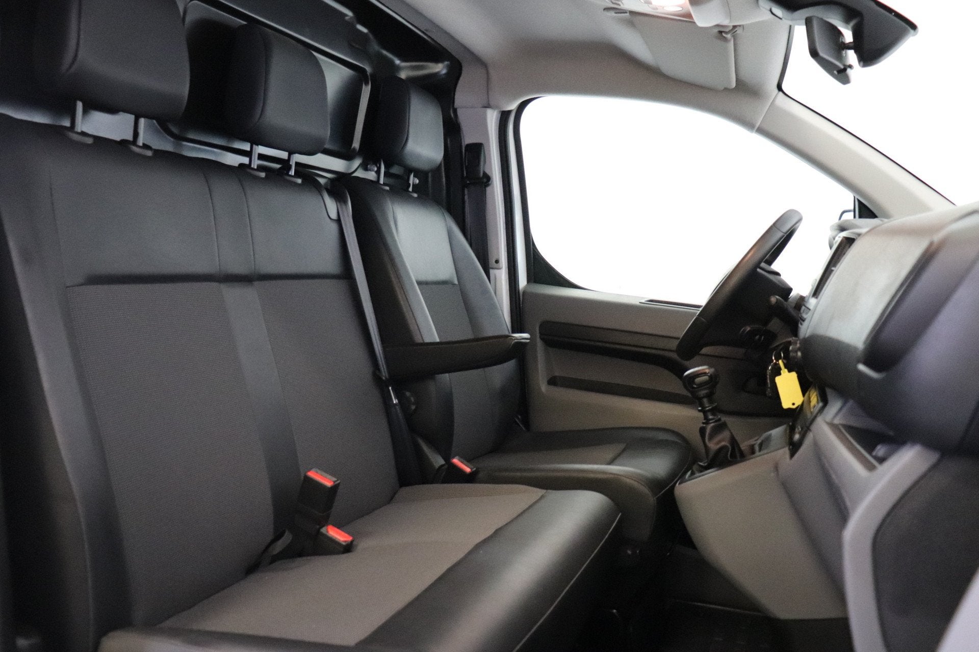 Peugeot Expert 2.0 BlueHDI 120PK L3 EURO 6 - Airco - Cruise, Voorwielaandrijving, Dealer onderhouden, Stof, Gebruikt