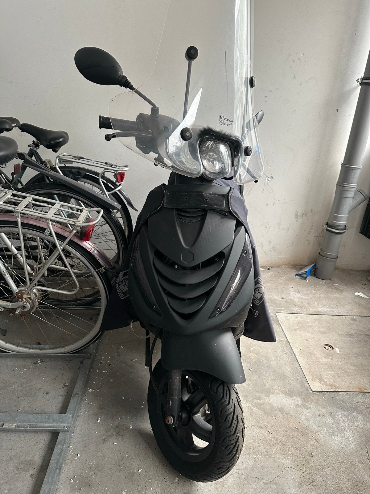 Piaggio Zip 2018, Fietsen en Brommers, Scooters | Piaggio, Gebruikt, Zip, Maximaal 45 km/u, Benzine, Ophalen of Verzenden