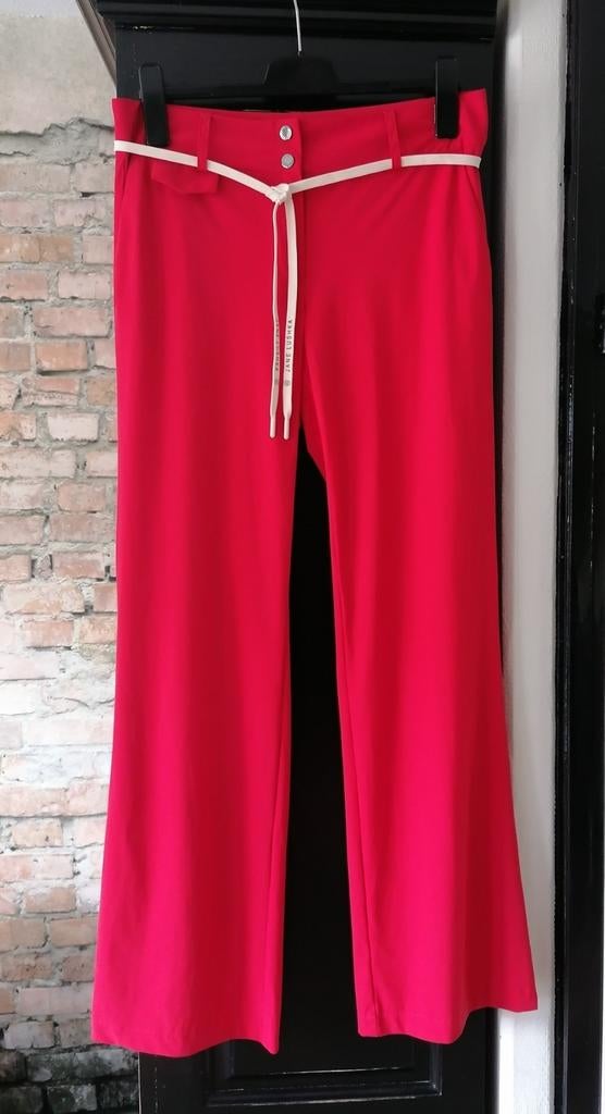 Prachtige rode travel pantalon/broek van Jane Lushka maat M!, Maat 38/40 (M), Ophalen of Verzenden, Zo goed als nieuw, Lang