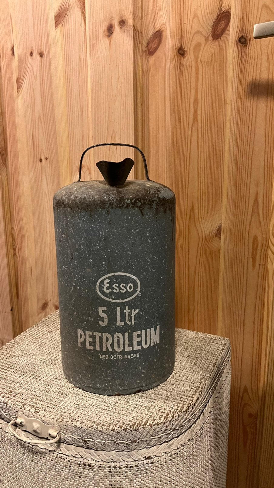 Leuke grijze vintage petroleumkan., Ophalen of Verzenden