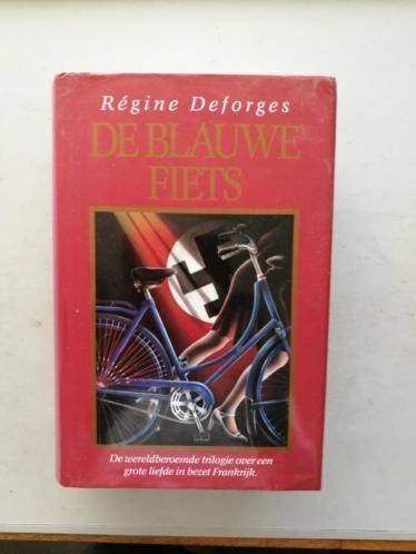 Régine Deforges - De blauwe fiets trilogie, Boeken, Ophalen of Verzenden, Gelezen, Régine Deforges, Europa overig