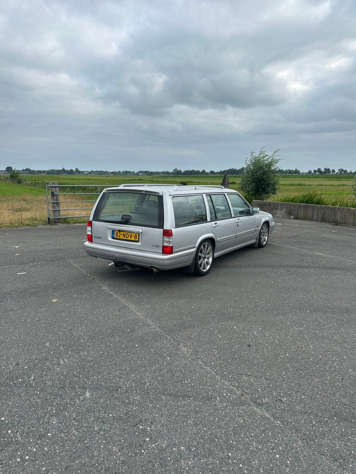 Volvo V90 3.0 AUT 1998 Grijs, foto 2
