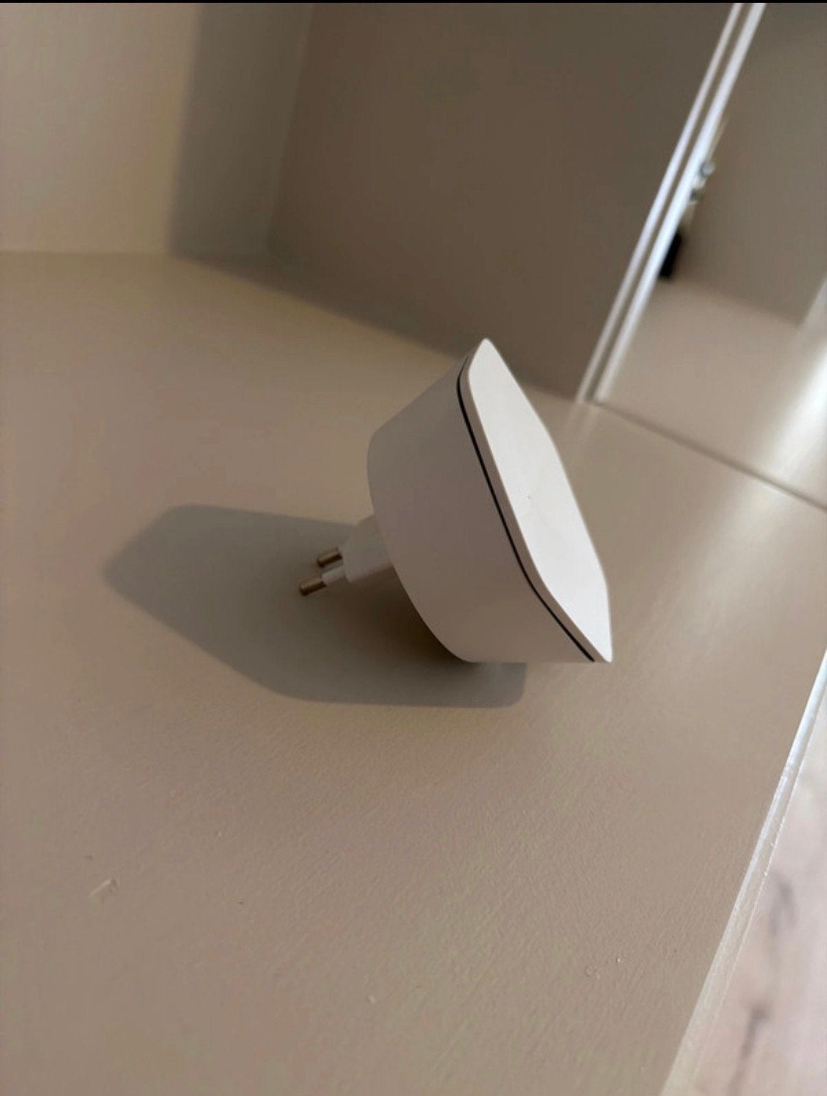 Ziggo Wifi Booster - Verbeter je draadloze bereik, Ophalen of Verzenden, Zo goed als nieuw, Router
