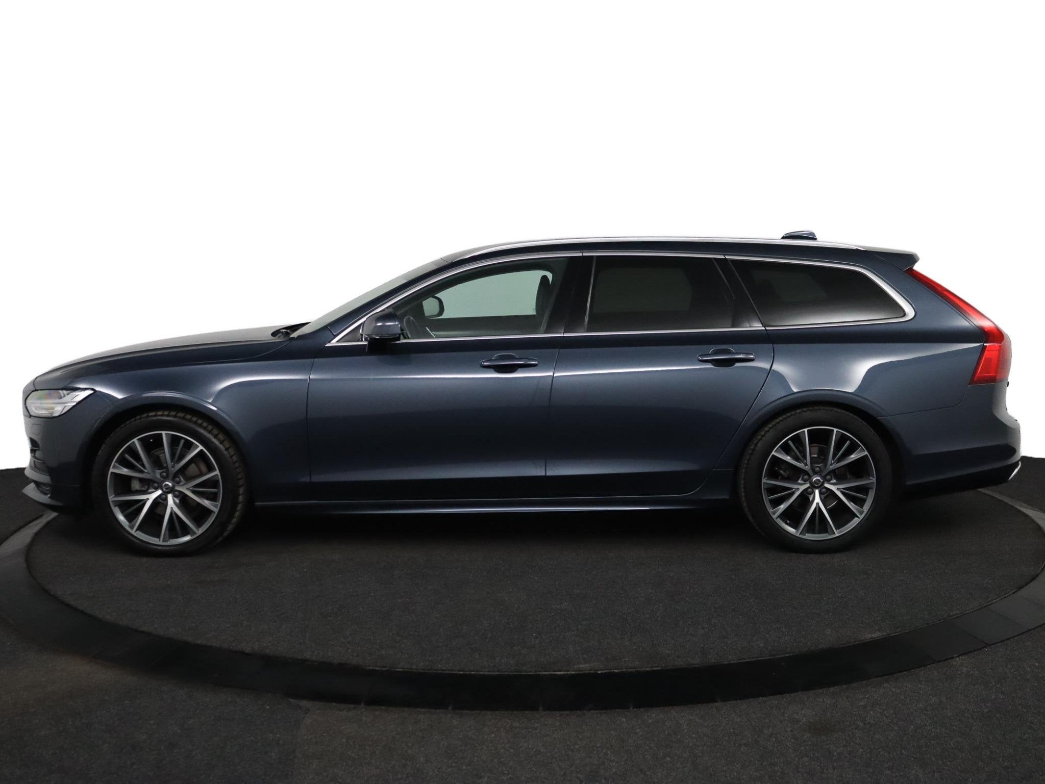 Volvo V90 2.0 T4 Inscription | Automaat | Stoel & Stuurverwa, 15 km/l, Euro 6, 1969 cc, Blauw
