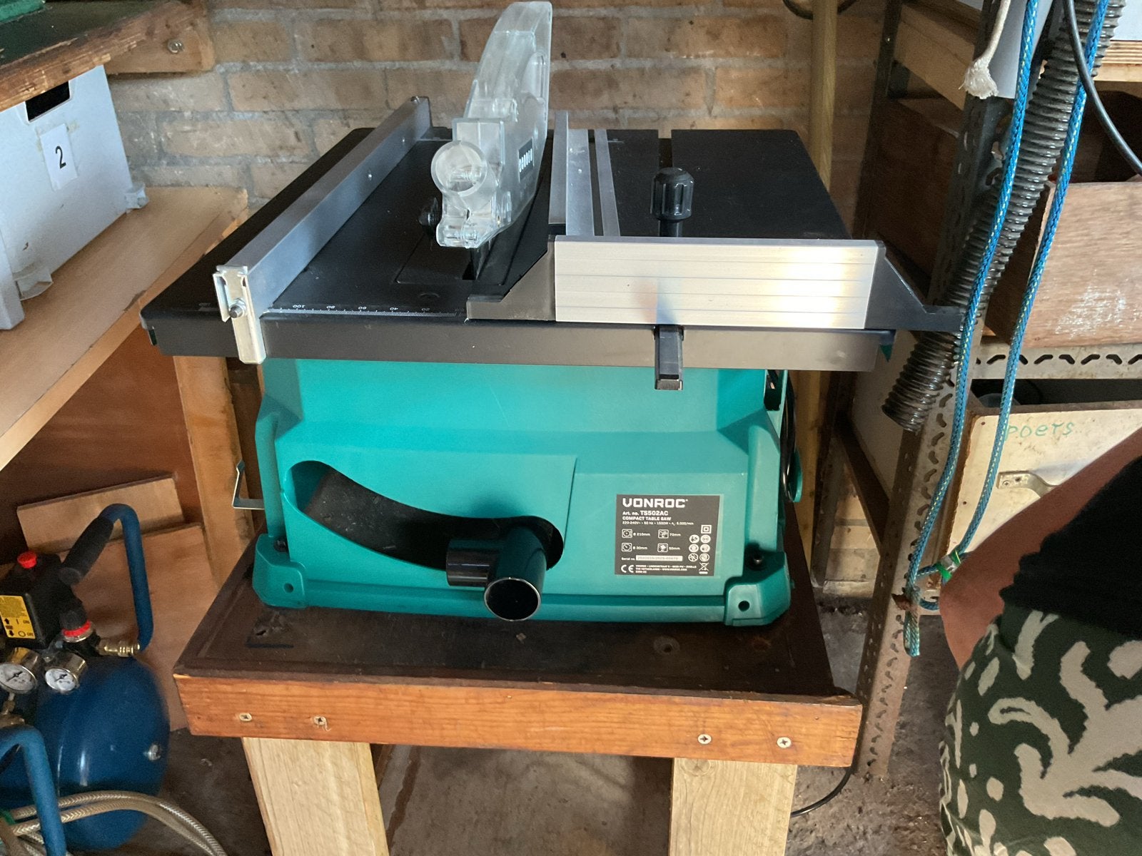 VONROC Compacte Tafelzaag TS502AC - nieuw, Doe-het-zelf en Verbouw, Ophalen, Cirkelzaag, 70 mm of meer, Zo goed als nieuw
