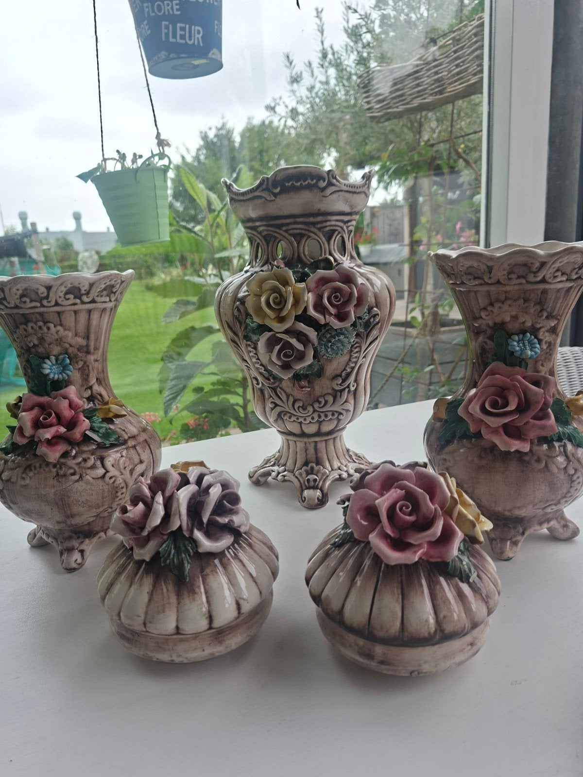 Vintage decoratieve vazen en schaal met rozen, Antiek en Kunst, Ophalen of Verzenden