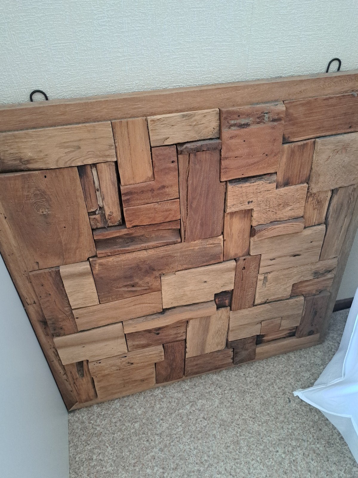 houten reliëf schilderij B64cm x H66cm, Ophalen, Zo goed als nieuw