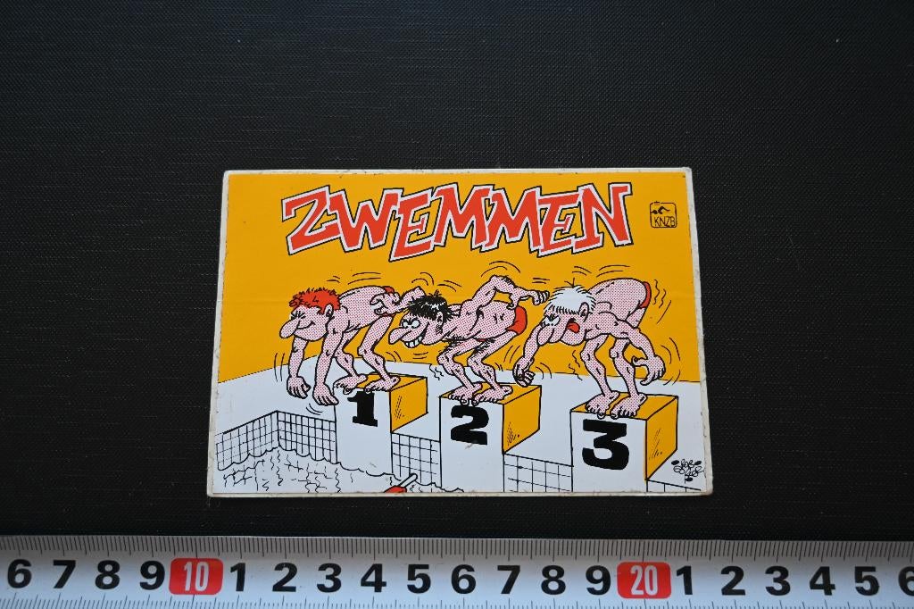 sticker zwemmen KNZB startblokken strip rob gorter, Verzamelen, Ophalen, Zo goed als nieuw