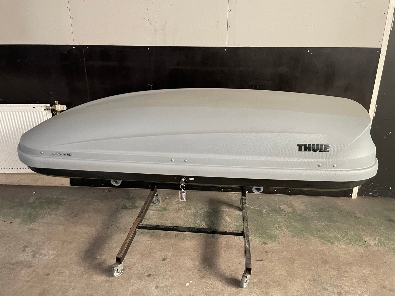 Thule Pacific 780 dakkoffer - Ruim en in goede staat, Auto diversen, Ophalen, Gebruikt