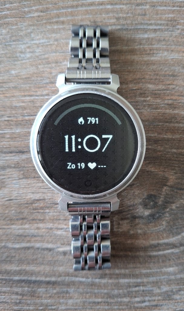 Garmin Lily 2 Zilver – Inclusief stalen bandje – Nette staat, Ophalen, Gebruikt, Garmin, IOS