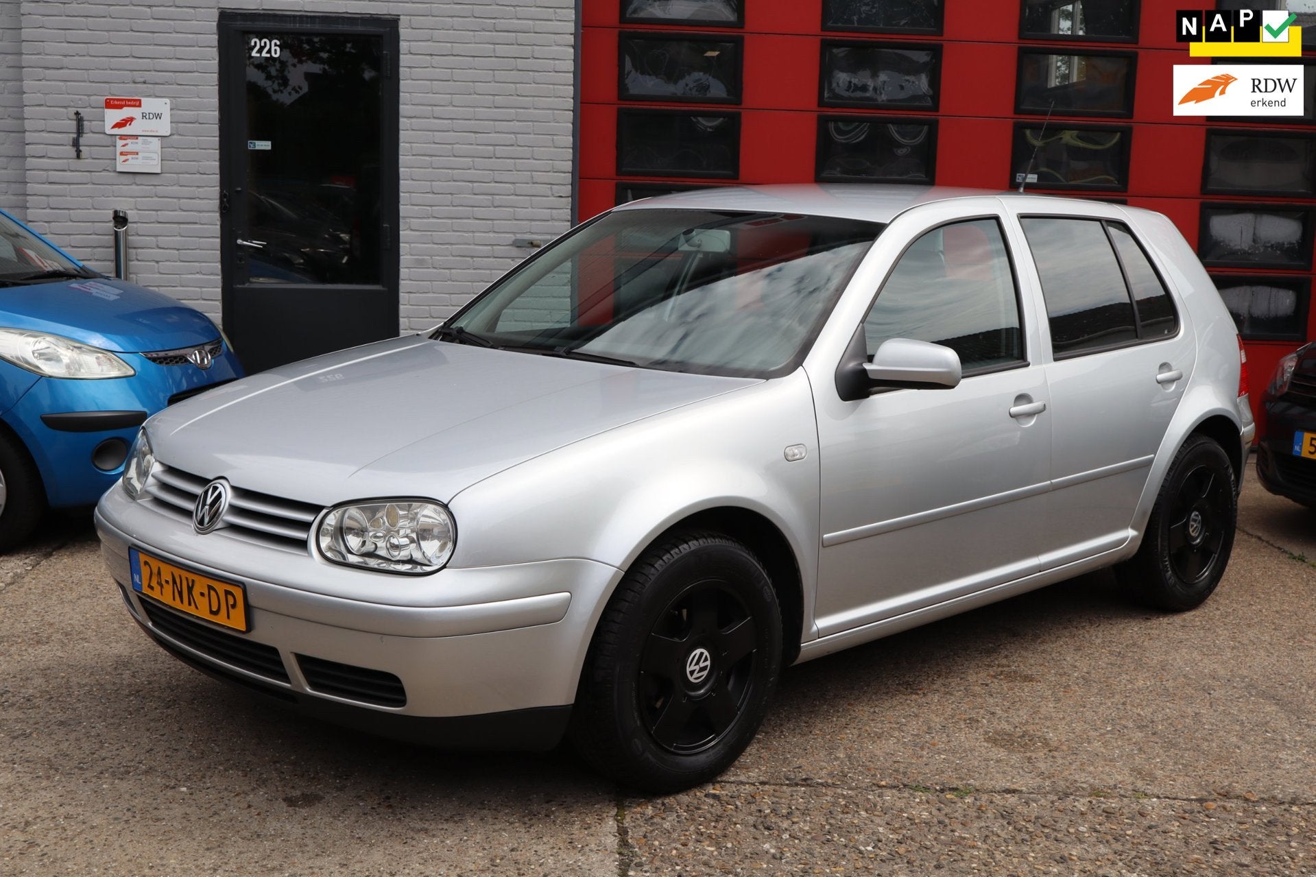 Volkswagen Golf 1.6-16V Ocean , 5 DEURS , AIRCO ,NWE APK, Voorwielaandrijving, Metallic lak, 4 cilinders, 49 €/maand