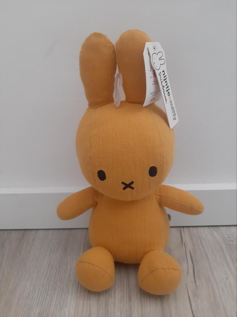 Knuffel Nijntje konijn miffy oker geel mousseline K8446, Ophalen of Verzenden, Zo goed als nieuw, Konijn