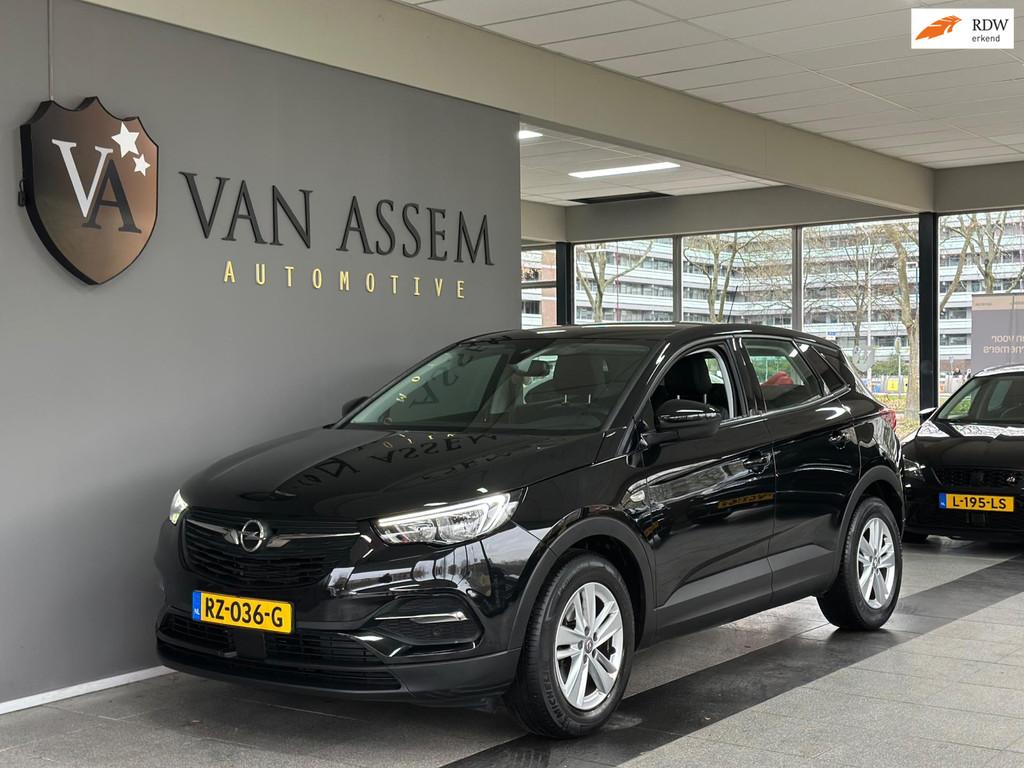 Opel Grandland X 1.2 Turbo Online Edition|AUTOMAAT, Stof, Gebruikt, 1199 cc, Zwart