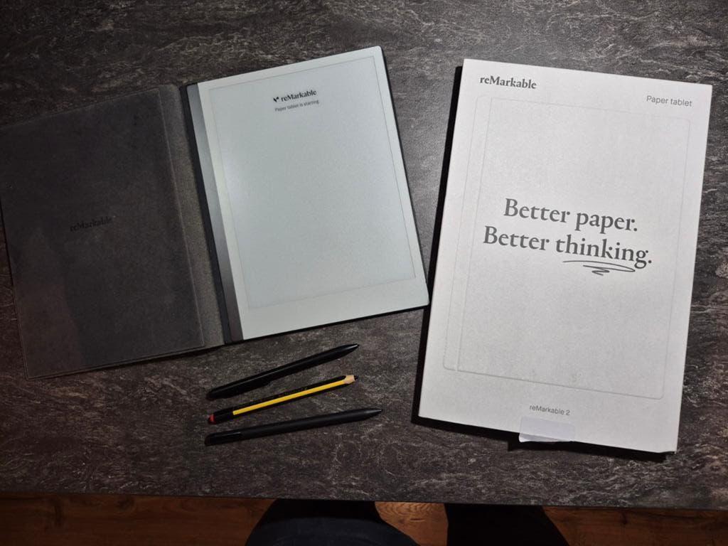 Remarkable 2, met 3 pennen en originele cover, incl. doos, Computers en Software, E-readers, Zo goed als nieuw, 10 inch of meer